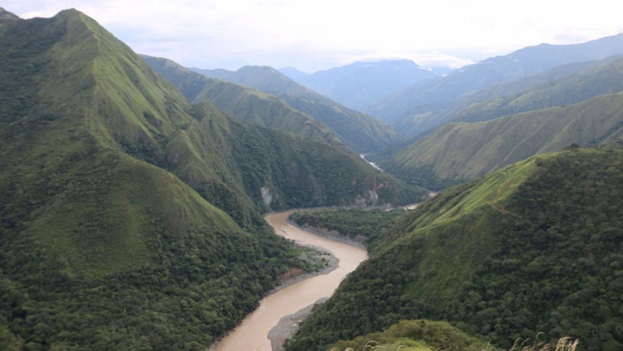 Vista del cauce del río Cauca en Colombia