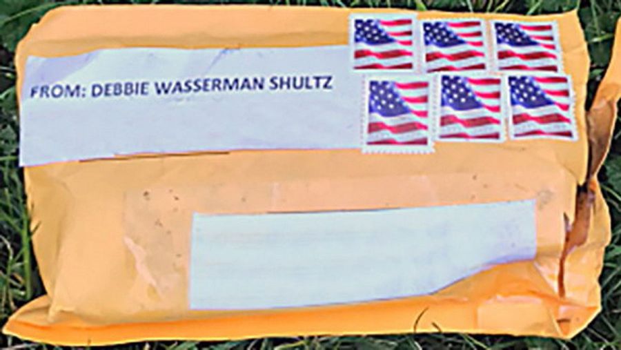 Detienen a un republicano con antecedentes por el envío de paquetes sospechosos a políticos en EE.UU. ?w=900