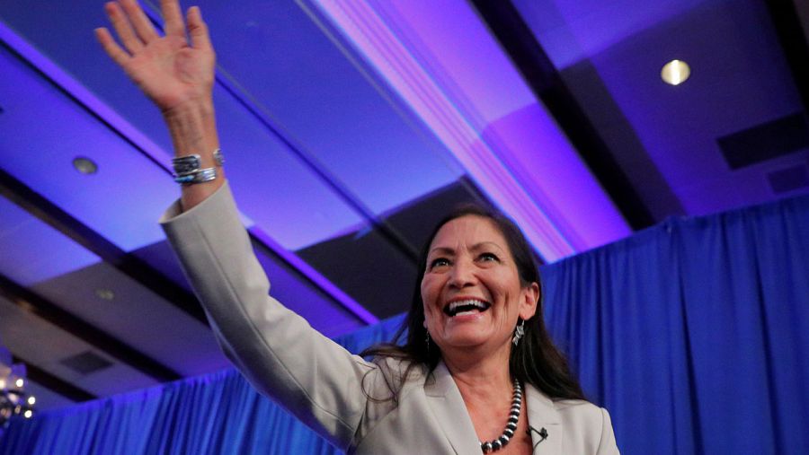 La candidata demócrata Deb Haaland