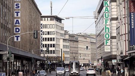 Imagen de archivo de una calle comercial de Düsseldorf