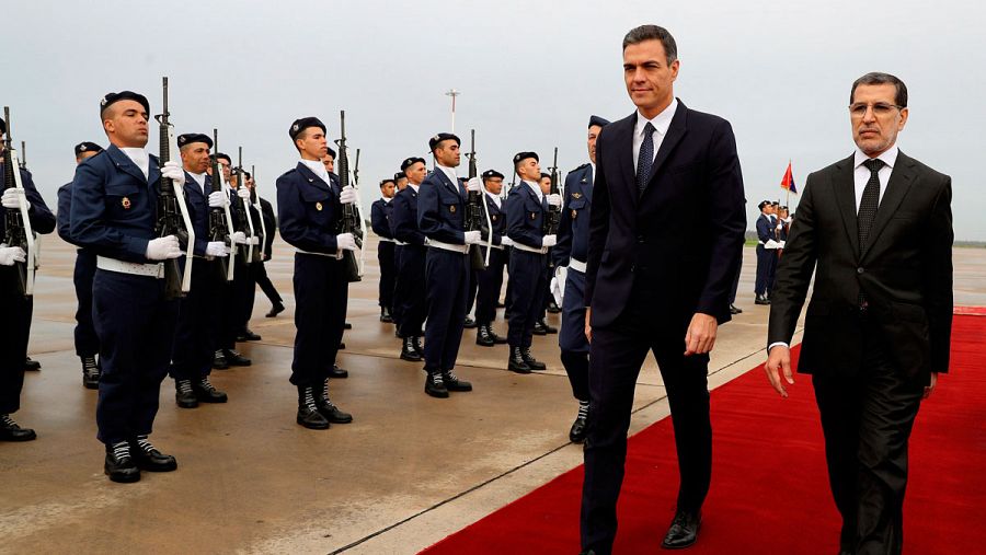 Pedro Sánchez es recibido en Rabat por el primer ministro marroquí Saadedín Al Othmani