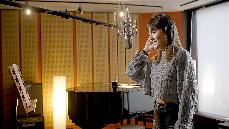 'La gran aventura de los Lunnis y el libro mágico' presenta el videoclip de 'Hay algo más', interpretado por Aitana