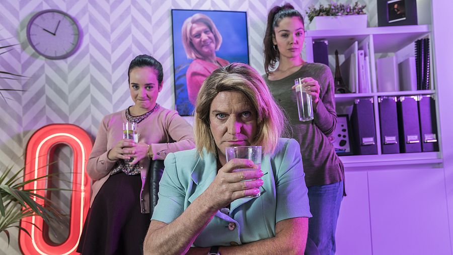 Los protagonistas de 'Neverfilms' parodian el tráiler de 