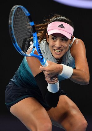 Garbiñe pasa a octavos en Australia.