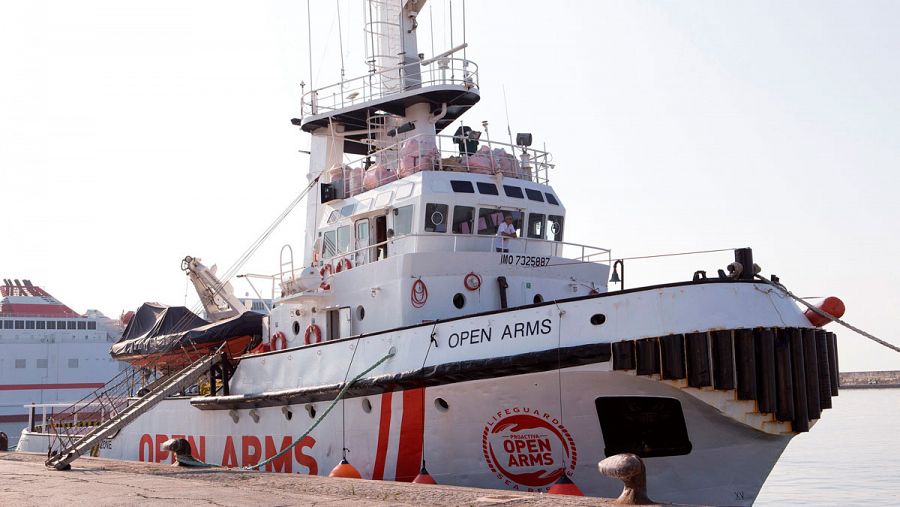 Presentación del barco de rescate humanitario 