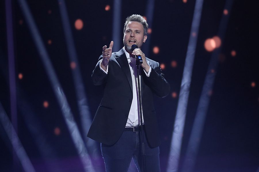 Gerónimo Rauch durante su interpretación de 'Yo soy aquél', canción ganadora de los 60