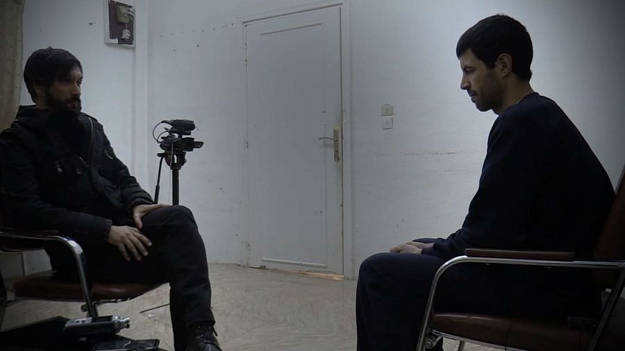 Un momento de la entrevista en Siria al excombatiente del Daesh Hisham al Arabi Maluk