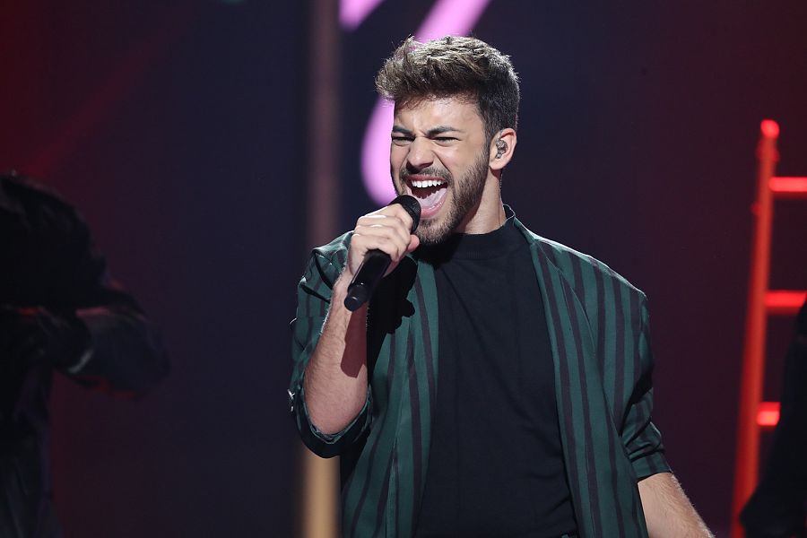 Agoney interpretó el tema internacional, 'Superstition', de Steve Wonder