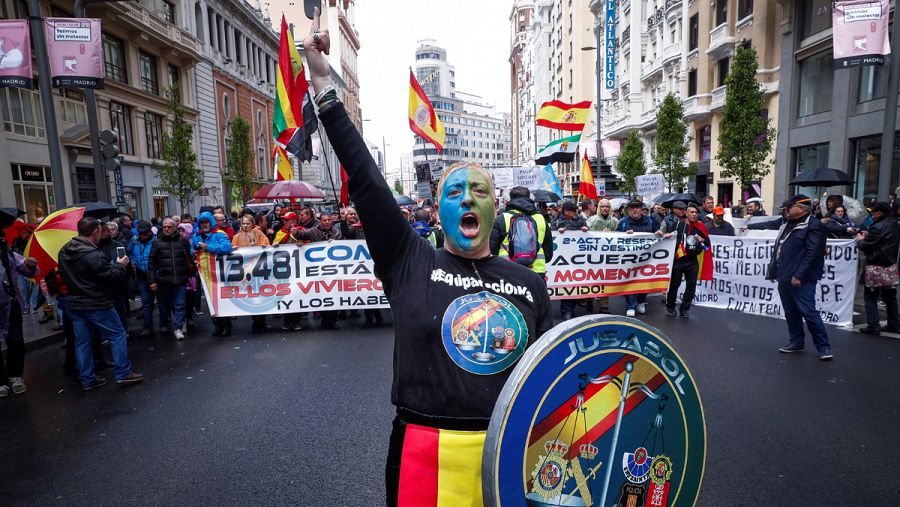 Manifestación organizada por Jusapol para reclamar la equiparación salarial de policías y guardias civiles con los cuerpos autonómicos