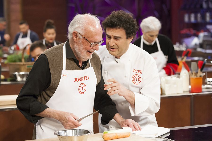 Pepe y Josecho, en un momento del cocinado