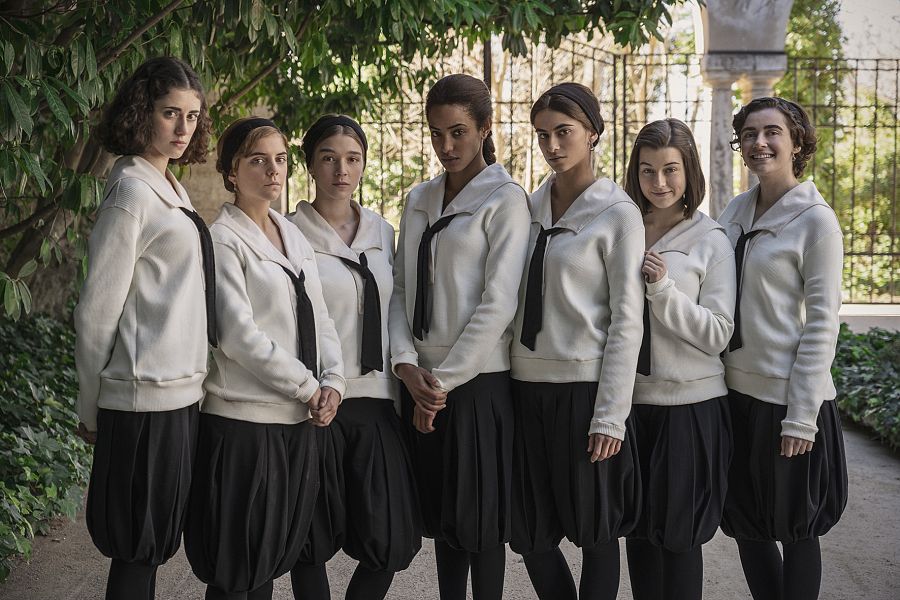 Las alumnas practicarán deporte, como novedad en la escuela este curso