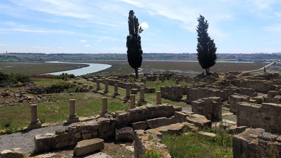 Vista general de la ciudad romana de Lixus