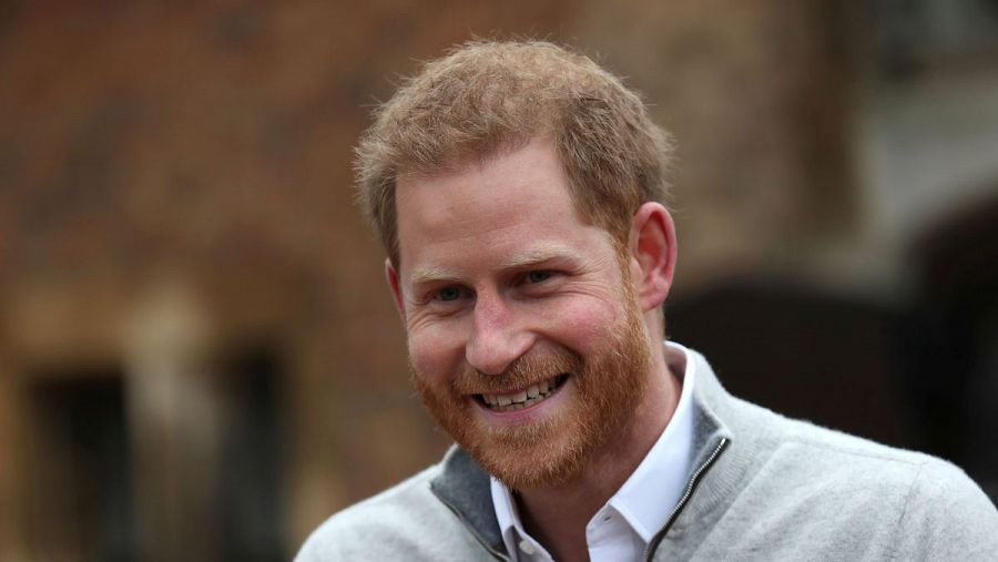 El príncipe Enrique (Harry) de Inglaterra anuncia el nacimiento de su primer hijo con Meghan Markle