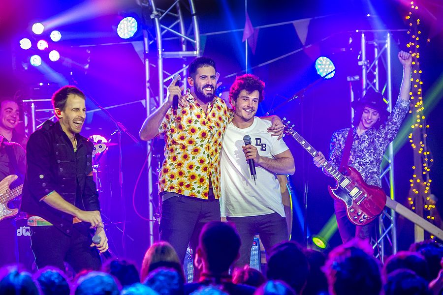 Miki y La Pegatina en el concierto 'Miki y amigos'