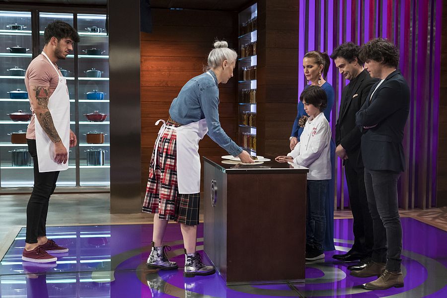 Aleix y Teresa presentan sus elaboraciones al jurado