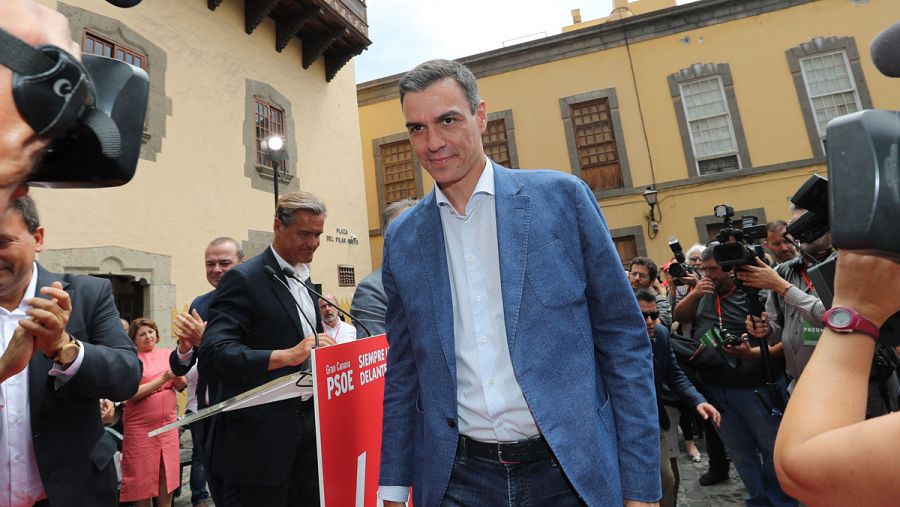 Pedro Sánchez, en la plaza del Pilar de Las Palmas de Gran Canaria