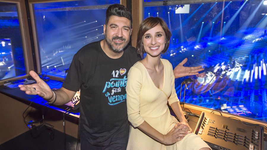 Tony Aguilar y Julia Varela