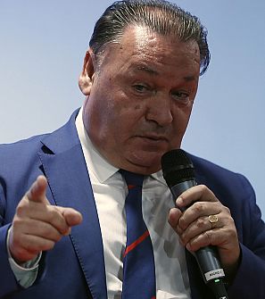 El presidente del Huesca, Agustín Lasaosa.