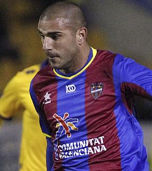 Carlos Aranda, en un partido con el Levante.