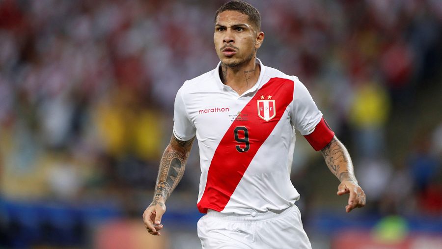 Perú se impone a Bolivia y roza los cuartos