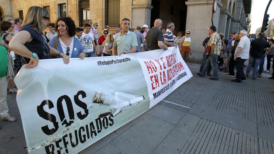 Manifestación a favor de la acogida de refugiados en Salamanca, España, el año 2016.