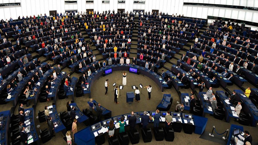 Vista general de la primera sesión del recién compuesto Parlamento Europeo este martes en Estrasburgo, Francia.