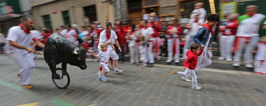 Imagen de un encierro 'txiki' de Sanfermines