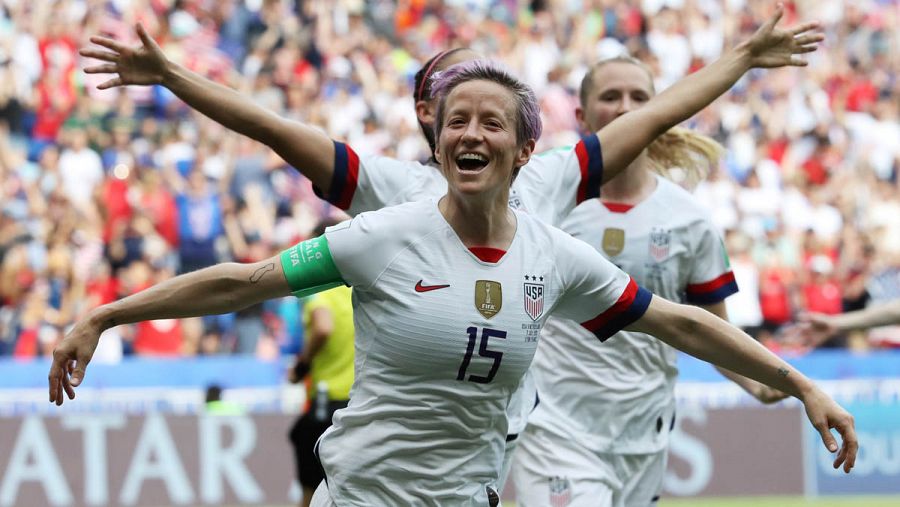 Rapinoe celebra su gol