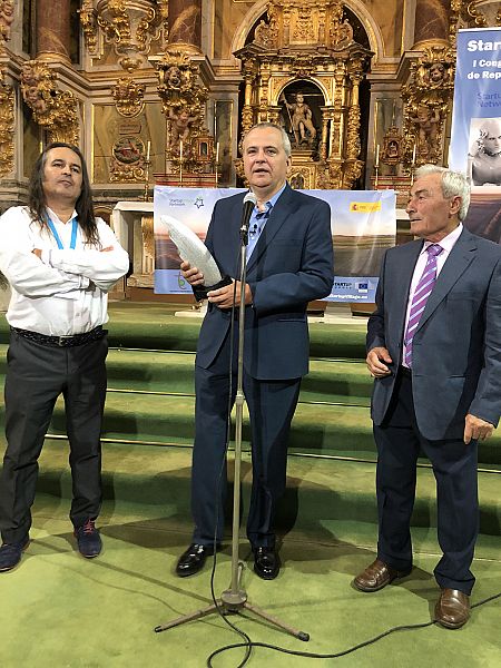 Juanma Romero, tras recibir el premio esta mañana en Burgos