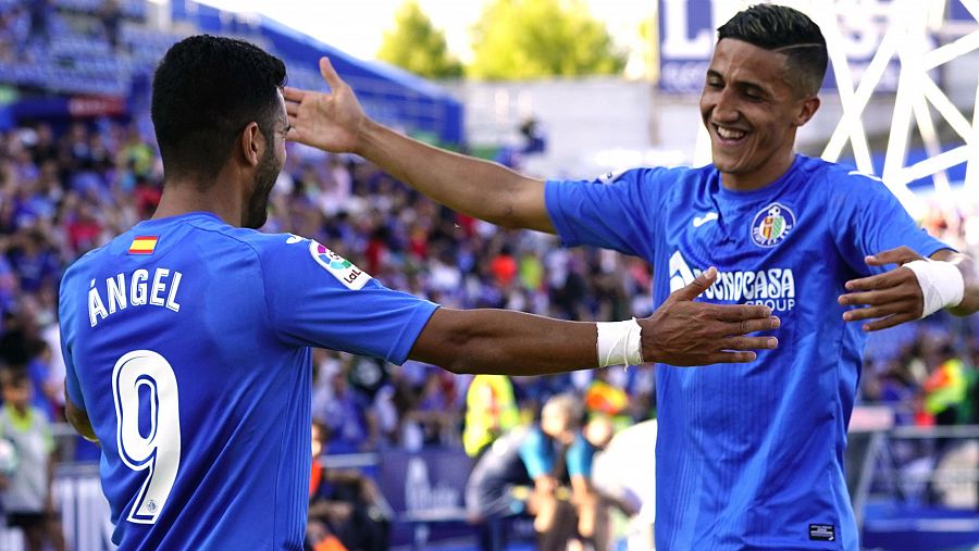 Faycal Fajr (derecha) celebra un gol en su anterior etapa con el Getafe.