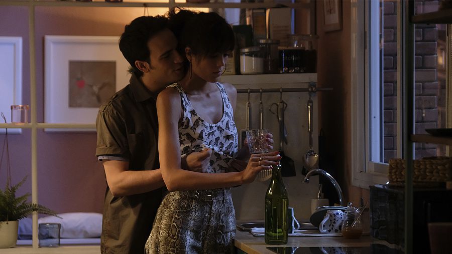 Paty está distante con Toni en 'Servir y Proteger'