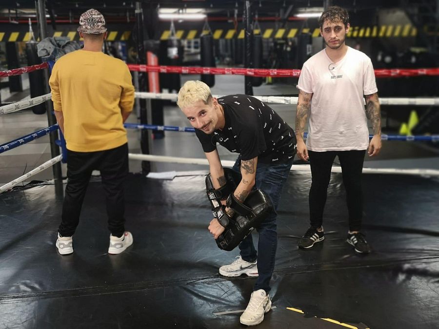 Playz graba 'Réplica: la nueva era del freestyle', con Skone