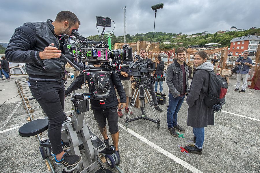 El equipo ha filmado planos aéreos de la costa gallega para recrear la isla de Néboa en FX