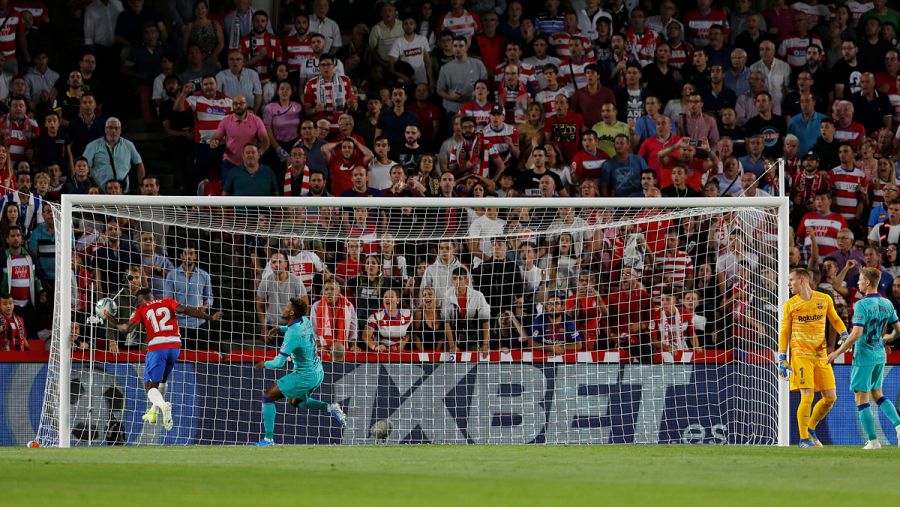 Azeez marca el primer gol para el Granada