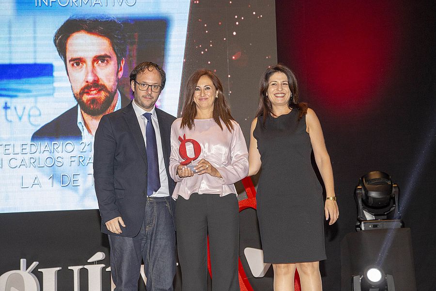 Begoña Alegría, directora de Informativos de TVE, ha recogido el galardón otorgado al TD2