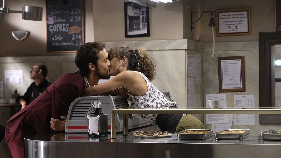 Paty y Paolo se besan en La Parra