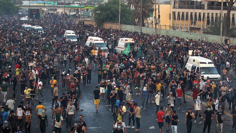 Manifestación en Bagdad, el 2 de octubre. AHMAD AL-RUBAYE / AFP