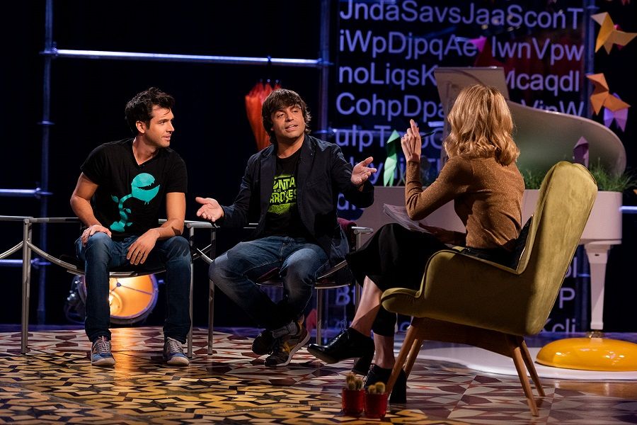 Marc Pociello i Manu Guix parlen amb Tània Sàrrias al plató de 'Punts de vista'