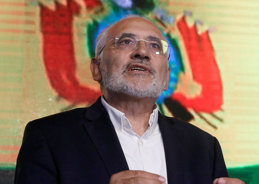 El opositor Carlos Mesa ha obtenido alrededor del 38% de los votos