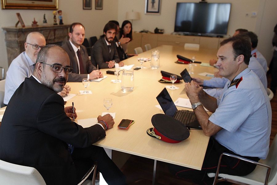 El conseller Buch reuneix la cúpula d'Interior