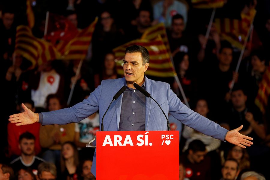 El candidato del PSOE, Pedro Sánchez, en el mitin de cierre de campaña en Barcelona.