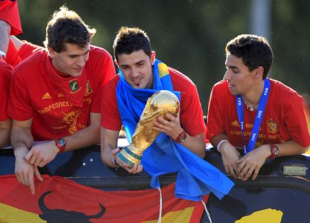 Villa con la Copa del Mundo