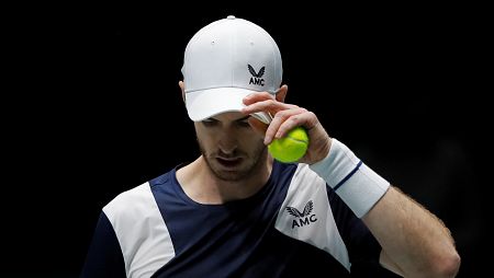 Andy Murray da la primera victoria a Gran Bretaña