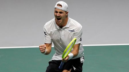 Jan-Lennard Struff vence a Diego Scwartzman en Madrid