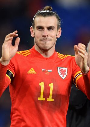 Bale con Gales