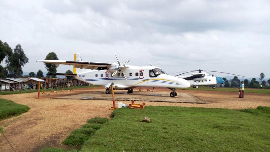 Un Dornier 228-200 operado por Busy Bee en el aeropuerto Internacional de Goma