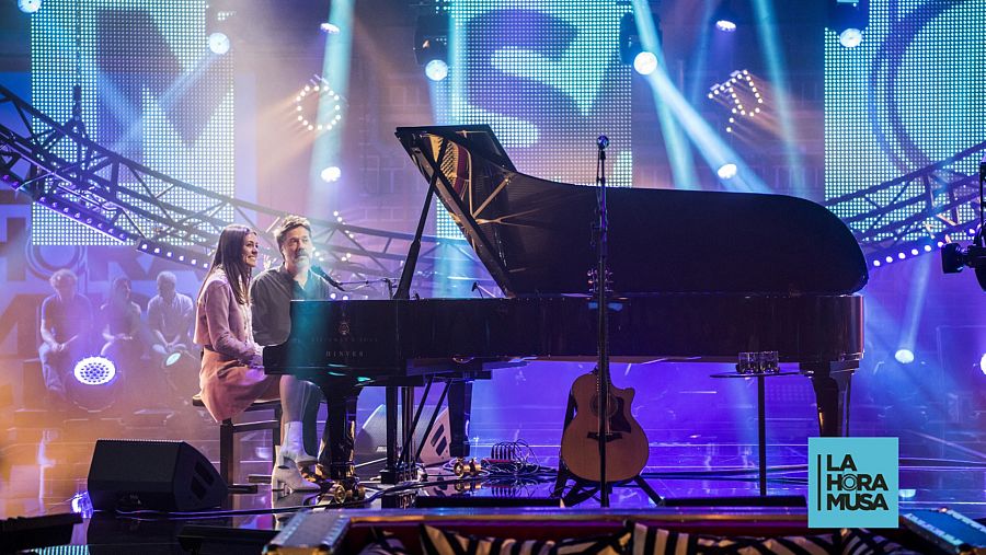 Maika Makovski y Rufus Wainwright en el plató de 'La Hora Musa'