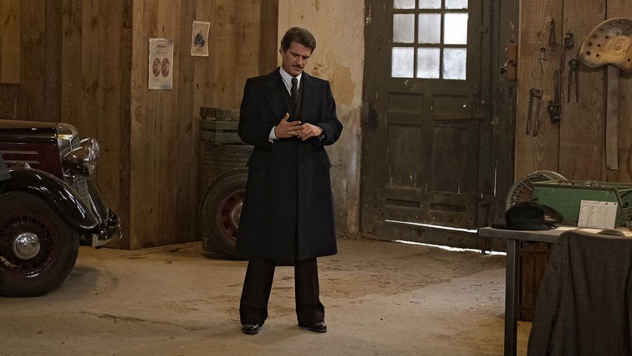 El Ministerio del Tiempo - Rodolfo Sancho es Julián