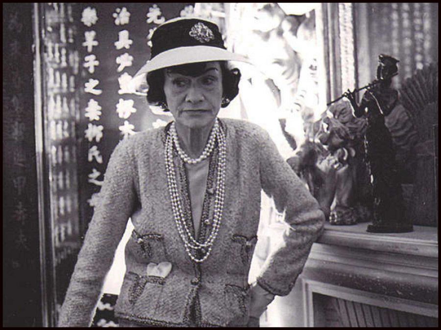 Coco Chanel: su biografía, su frases, su perfume y su legado en la moda