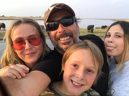 Mi familia en la mochila en tierras africacas